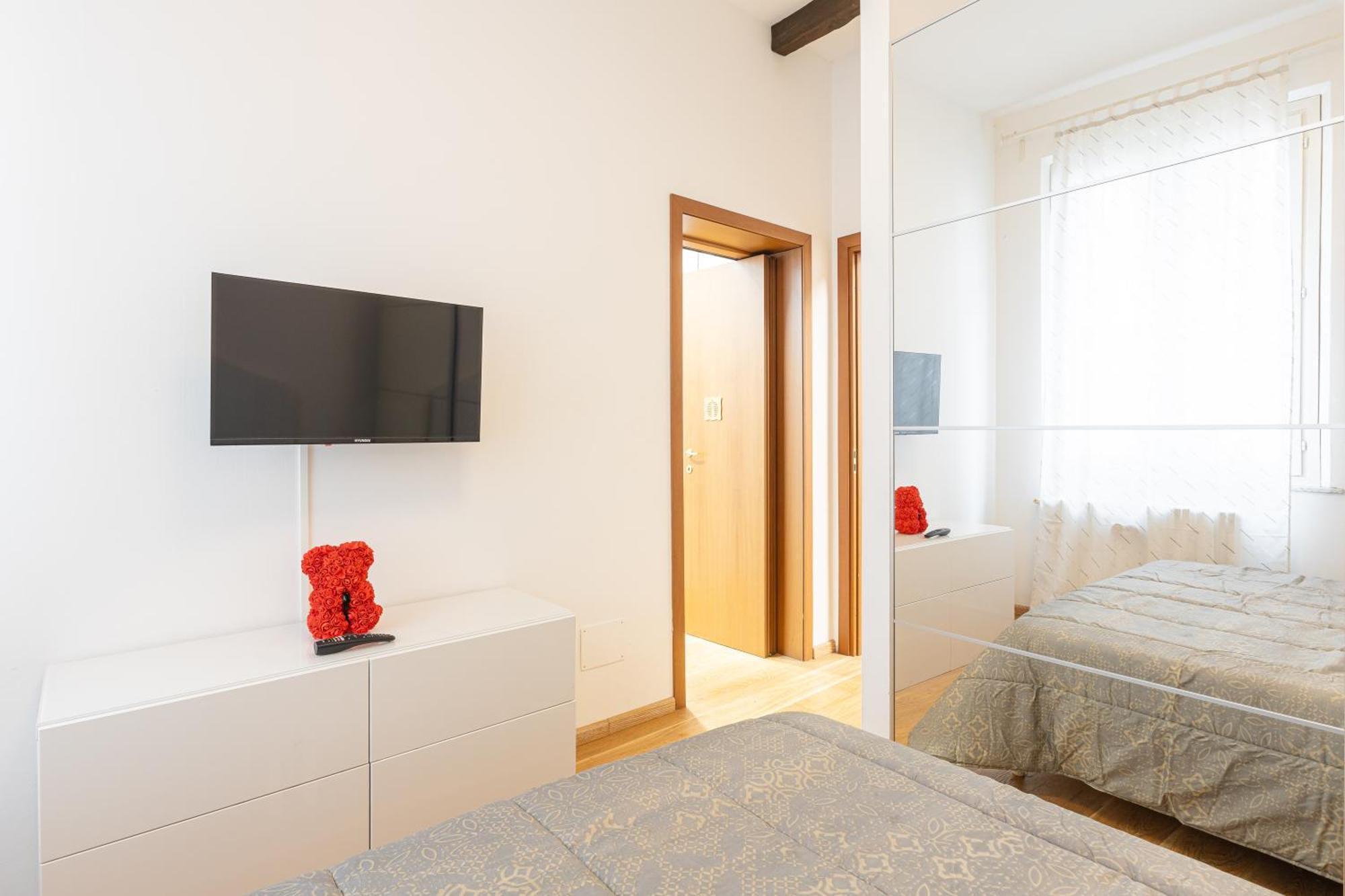 Molinari House Modena Centro Diamond Apartment Exterior photo